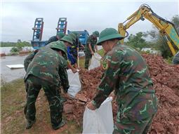 Huy động tối đa lực lượng giúp dân khắc phục thiệt hại sau bão 